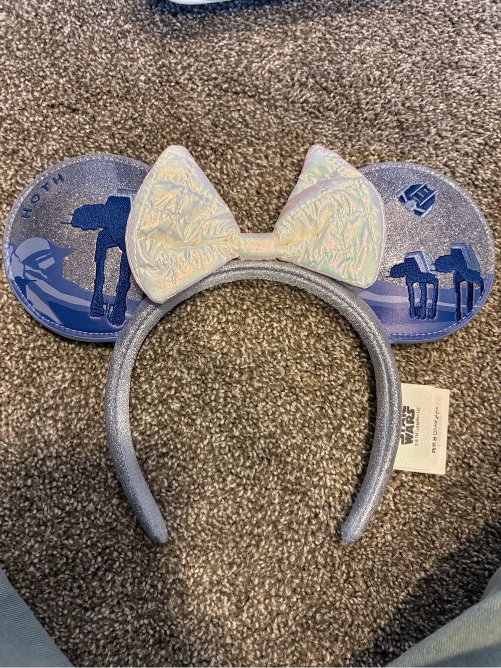 Star Wars Hoth Iridescent Bow Ear Headband in Silver and Pearl